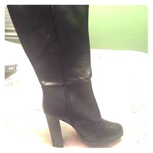 Black heel boots